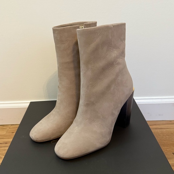 Vince Camuto Jordyn Bootie - Picture 5 of 8
